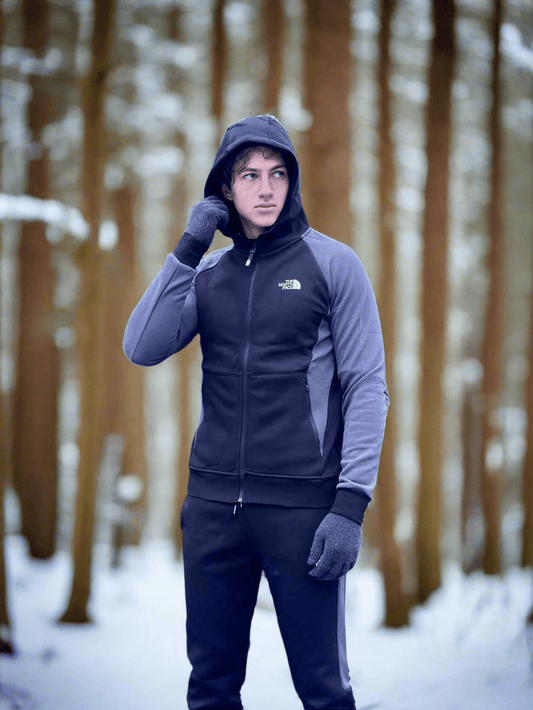 The North Face Tracksuit - Black and GreySporting GoodsTrendyWearTrendyWearThe North Face Tracksuit - Black and Grey