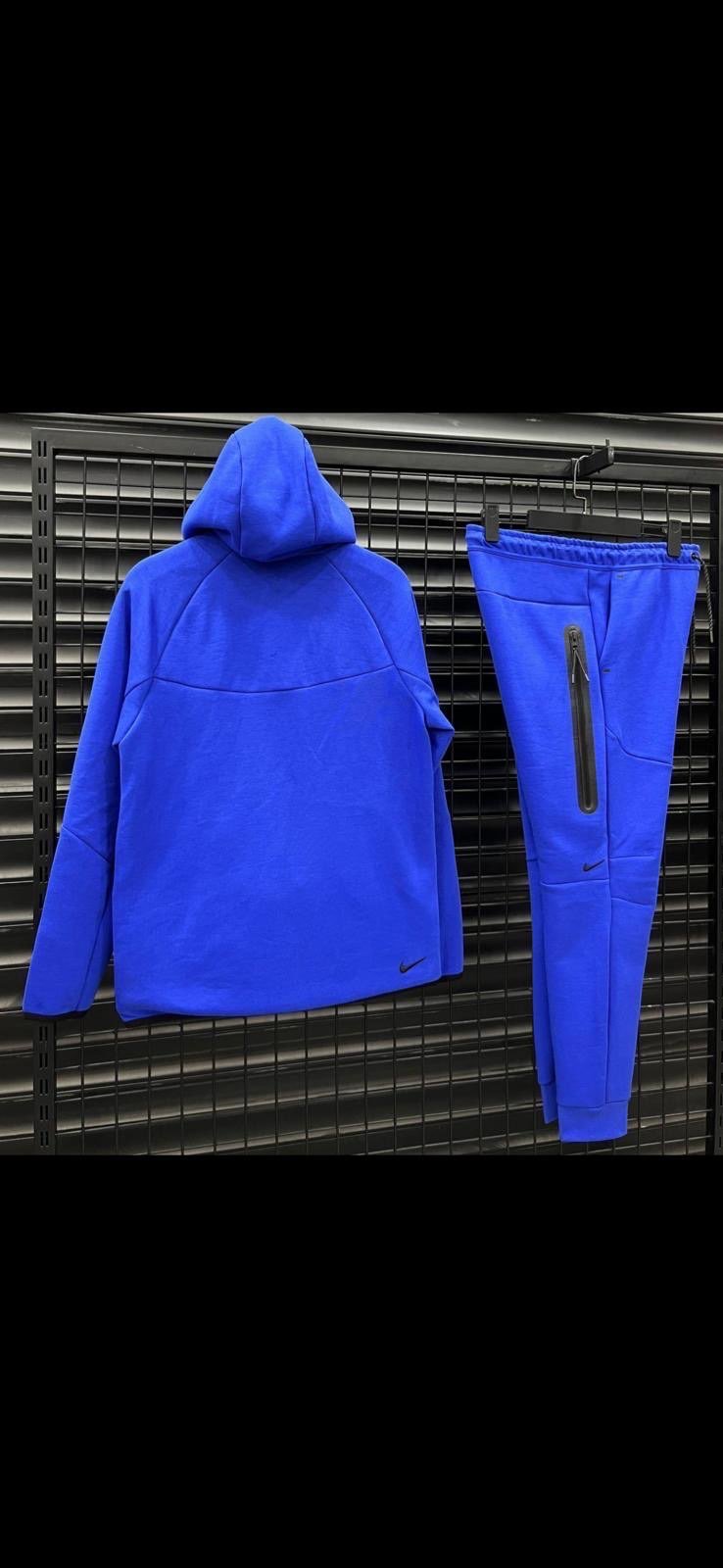 Nike Sportswear Tech Fleece - Royal BlueSporting GoodsTrendyWearTrendyWearNike Sportswear Tech Fleece - Royal Blue